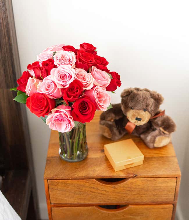Two Dozen Red &amp; Pink Roses with a Clear Glass Vase, Chocolates, &amp; Teddy Bear